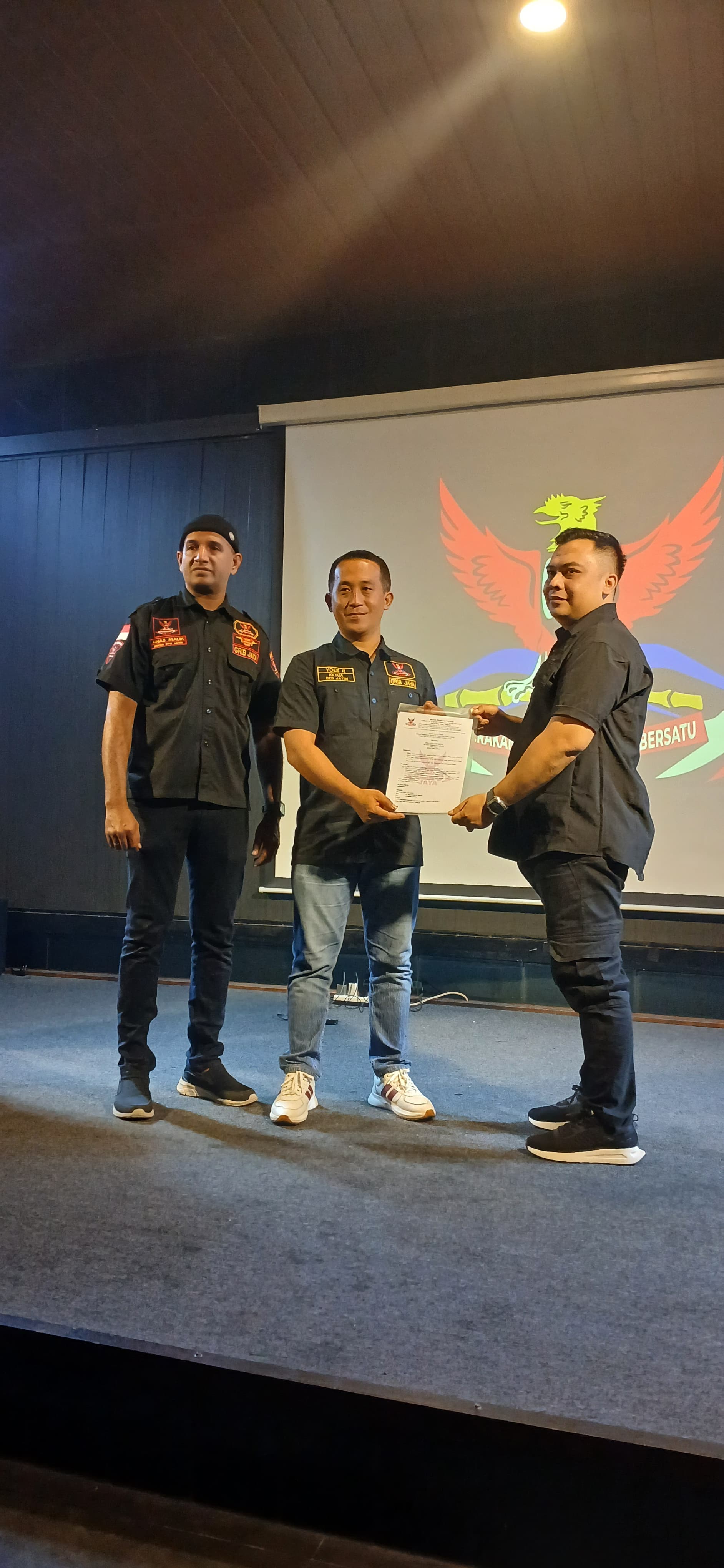 Penyerahan SK Ketua DPC GRIB Jaya Kota Surabaya